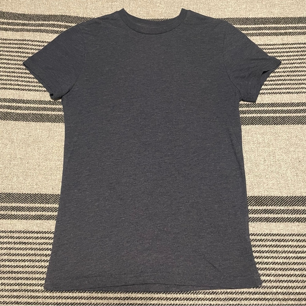 Divided H&M Men’s XS Navy Blue T-shirt